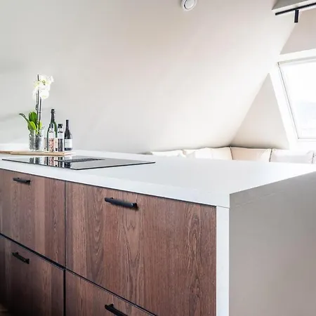 Appartement Large In Historical Street